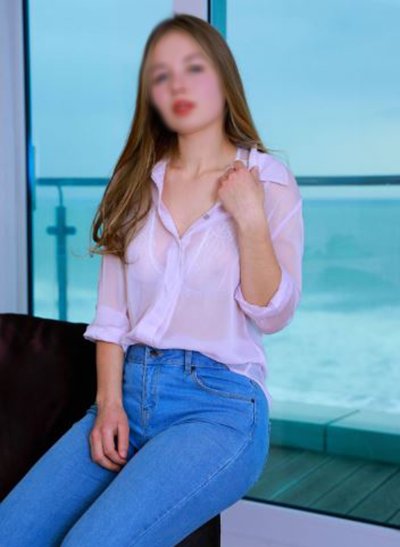 Klara Russian Escort